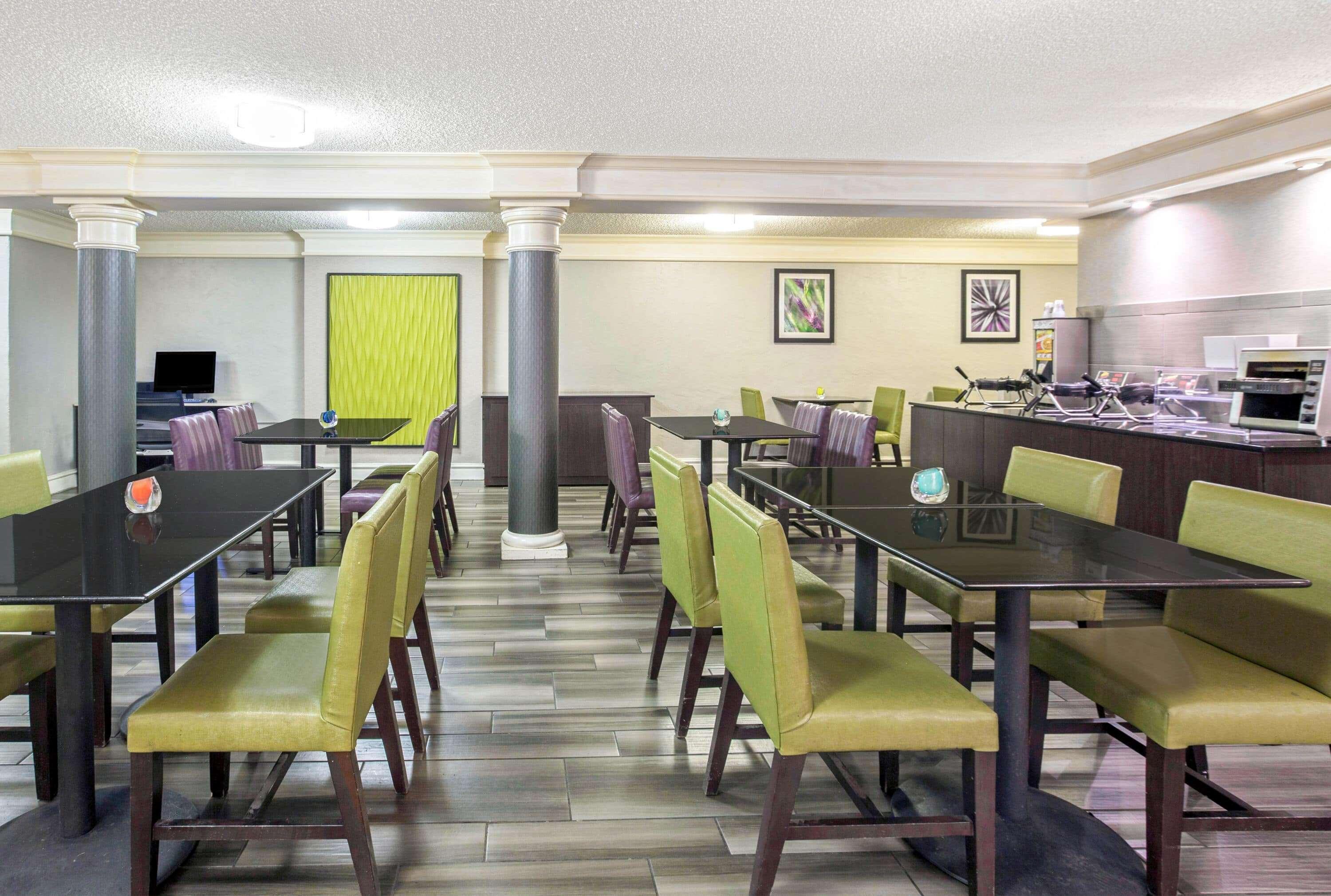 Hotel La Quinta By Wyndham Yosemite 3*